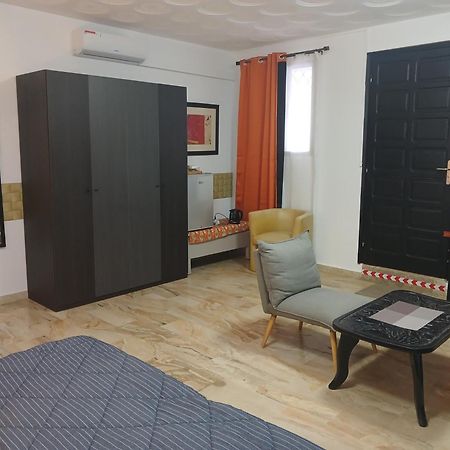 Villa Mango Abidjan Bagian luar foto